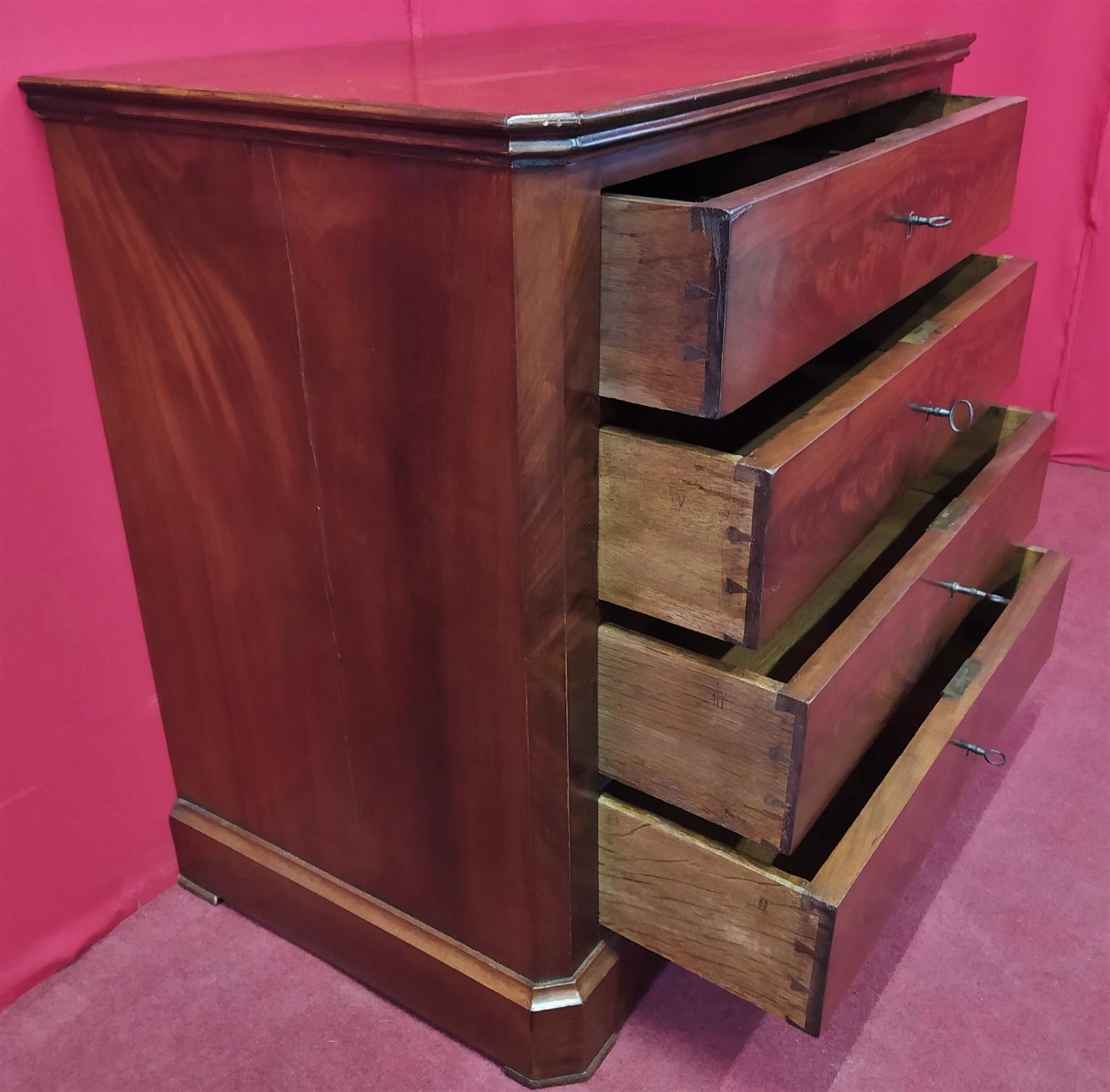  Mahogany small cabinet with drawers