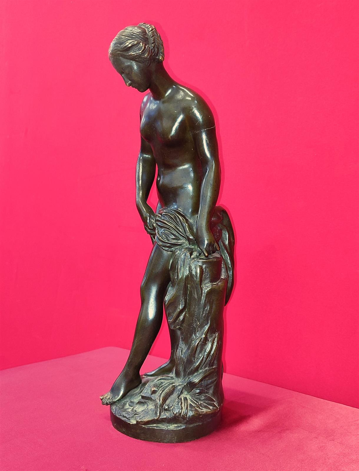 The bather Étienne-Maurice Falconet