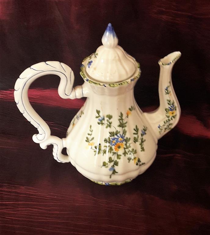 Coffee pot in Italian ceramics, hand-painted