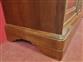 Credenza a due porte lunga in noce 