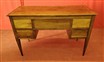 Scrivania in Noce con tiretto