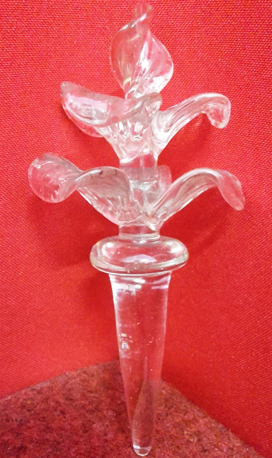 Blown glass bottle with cap