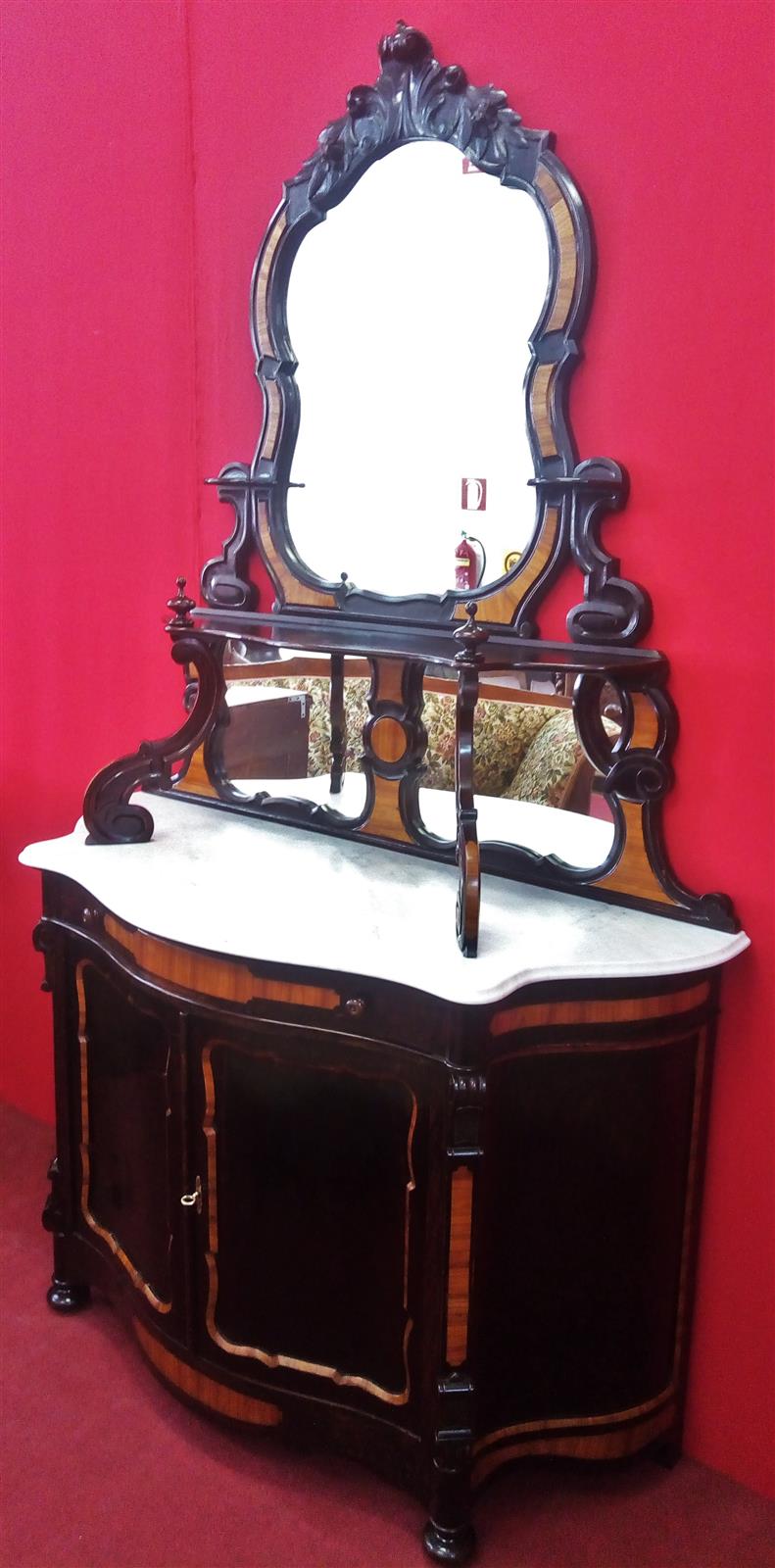 Carved Lombard sideboard, upper part with mirrors