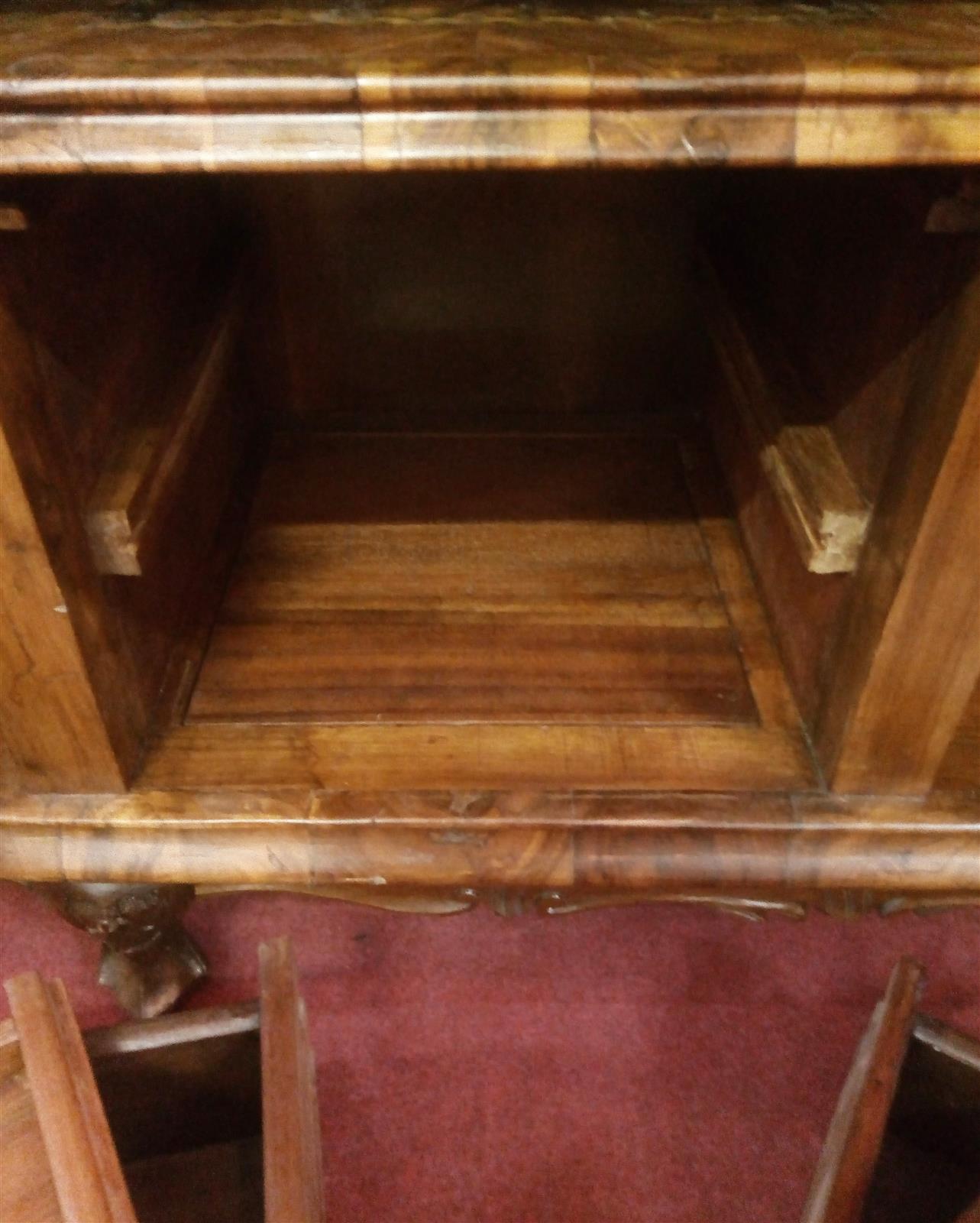 TV cabinet in walnut root