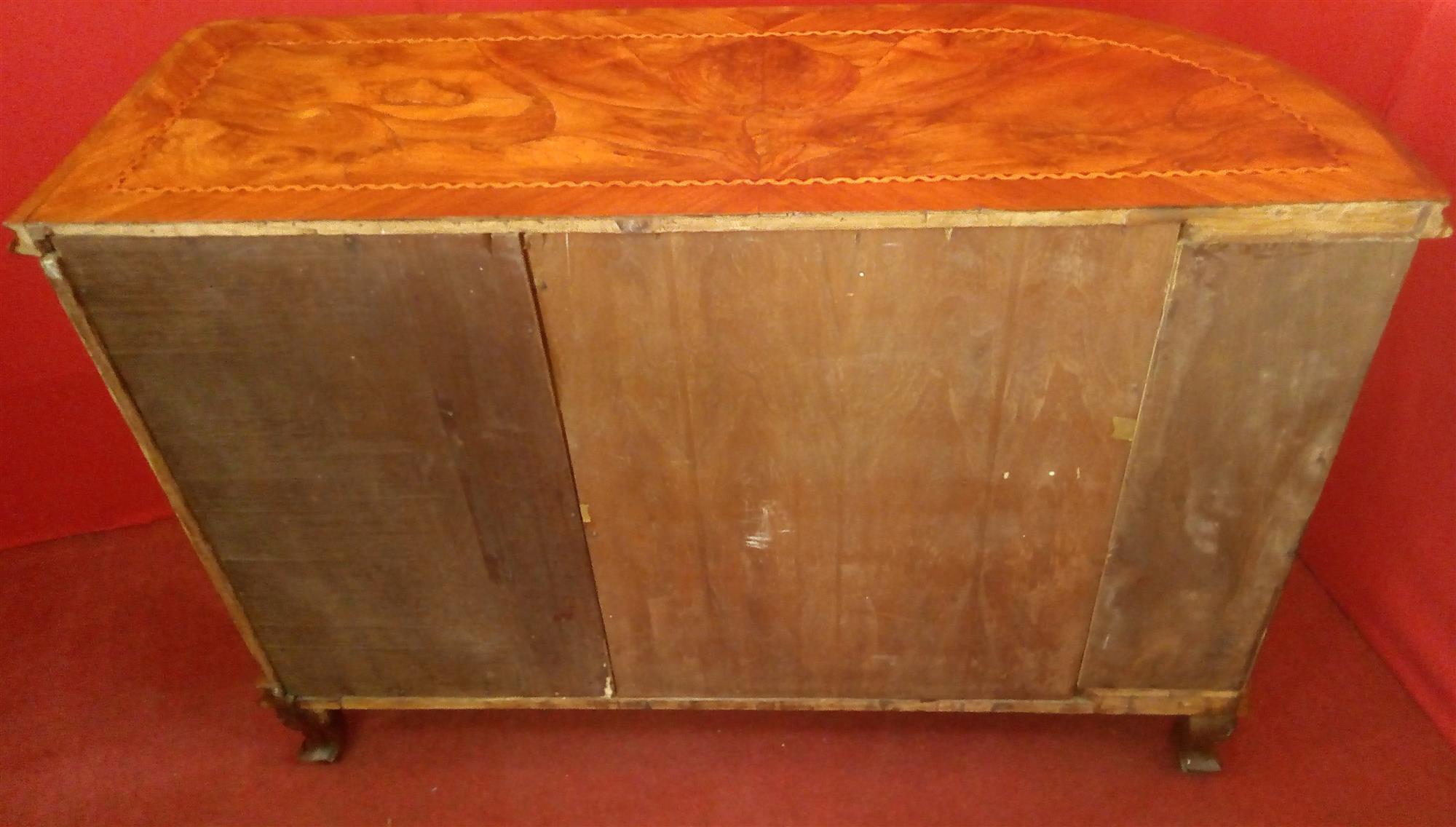 TV cabinet in walnut root