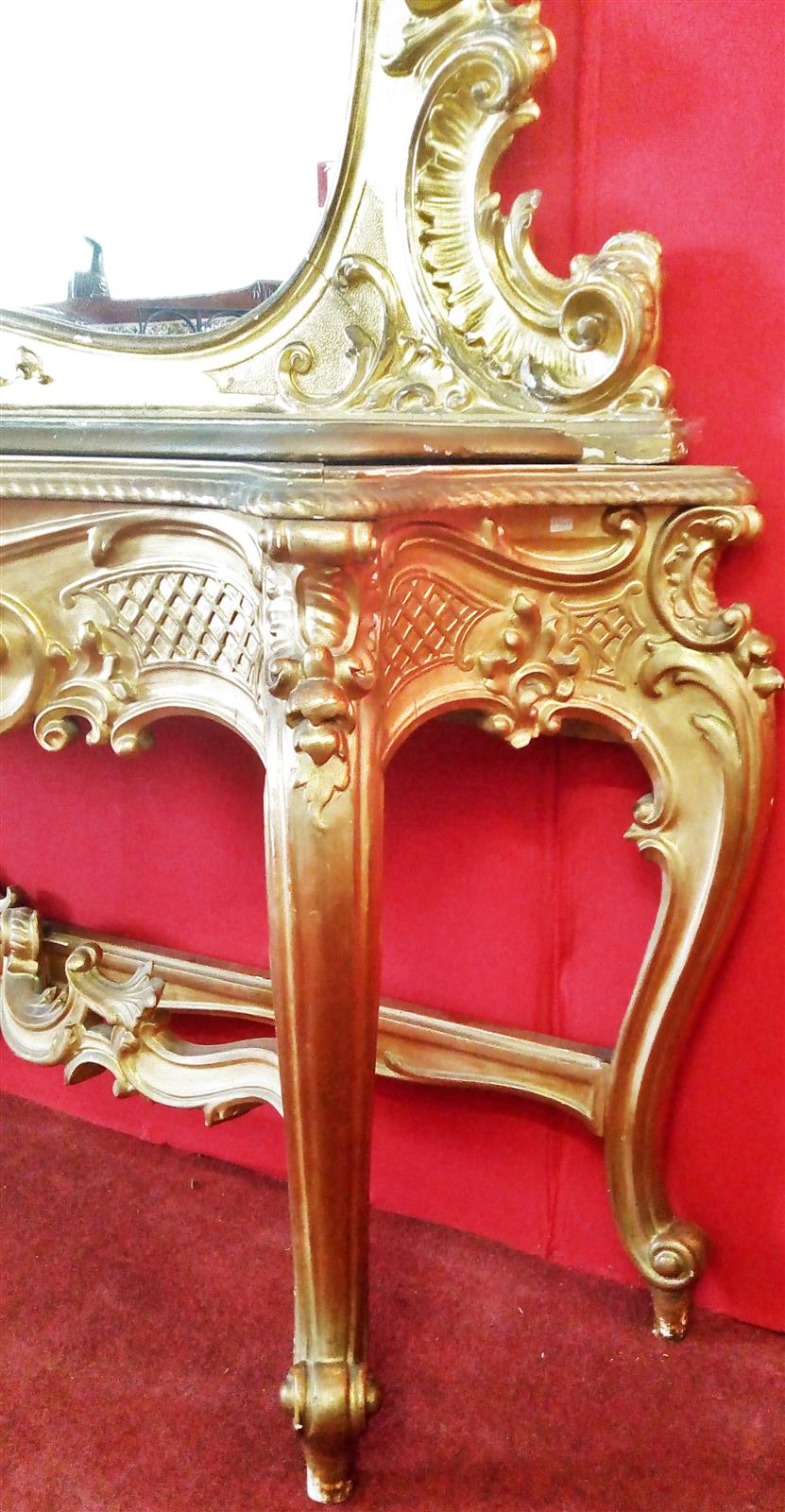 Italian gilt wood console