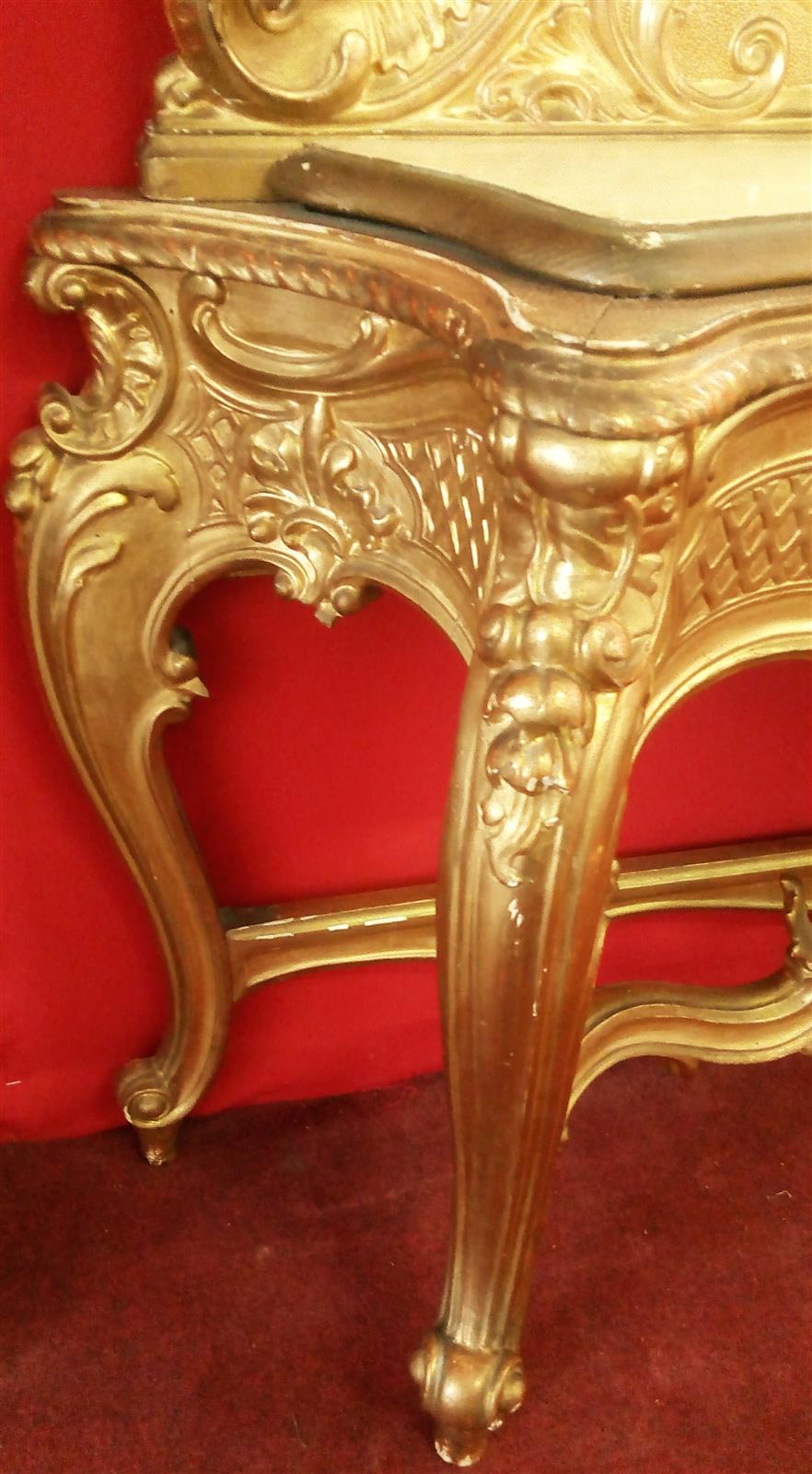 Italian gilt wood console
