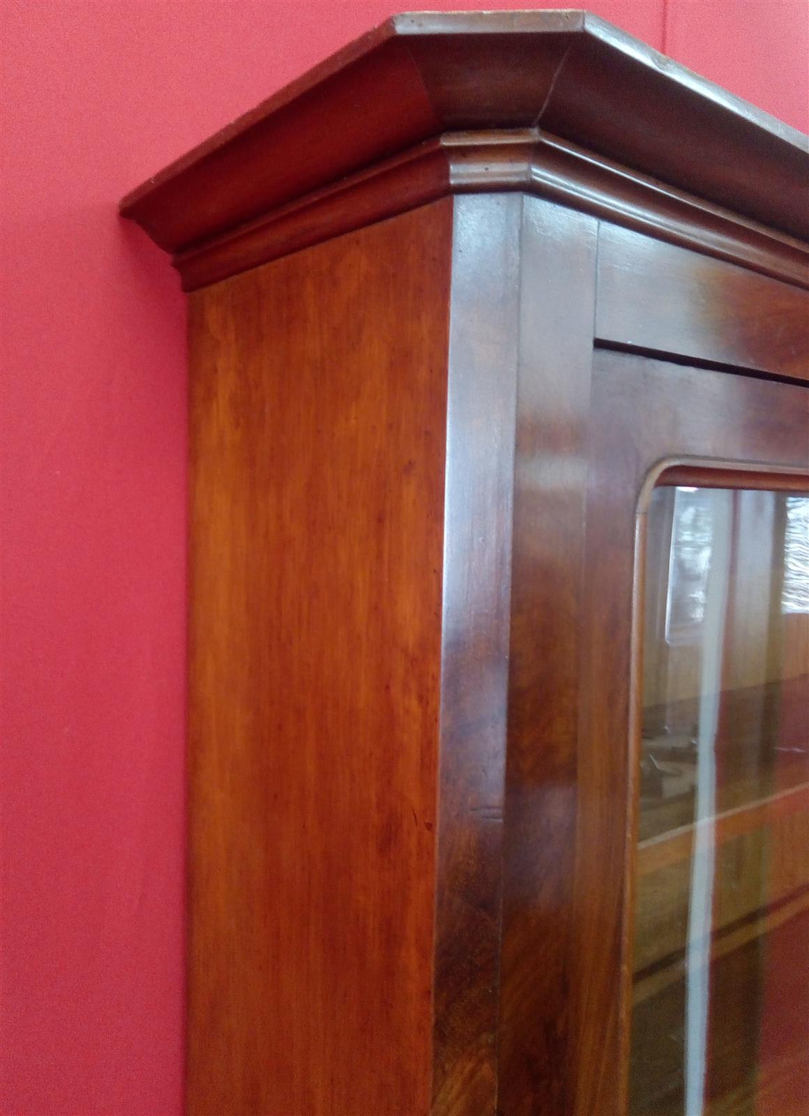 Small mahogany two-door bookcase