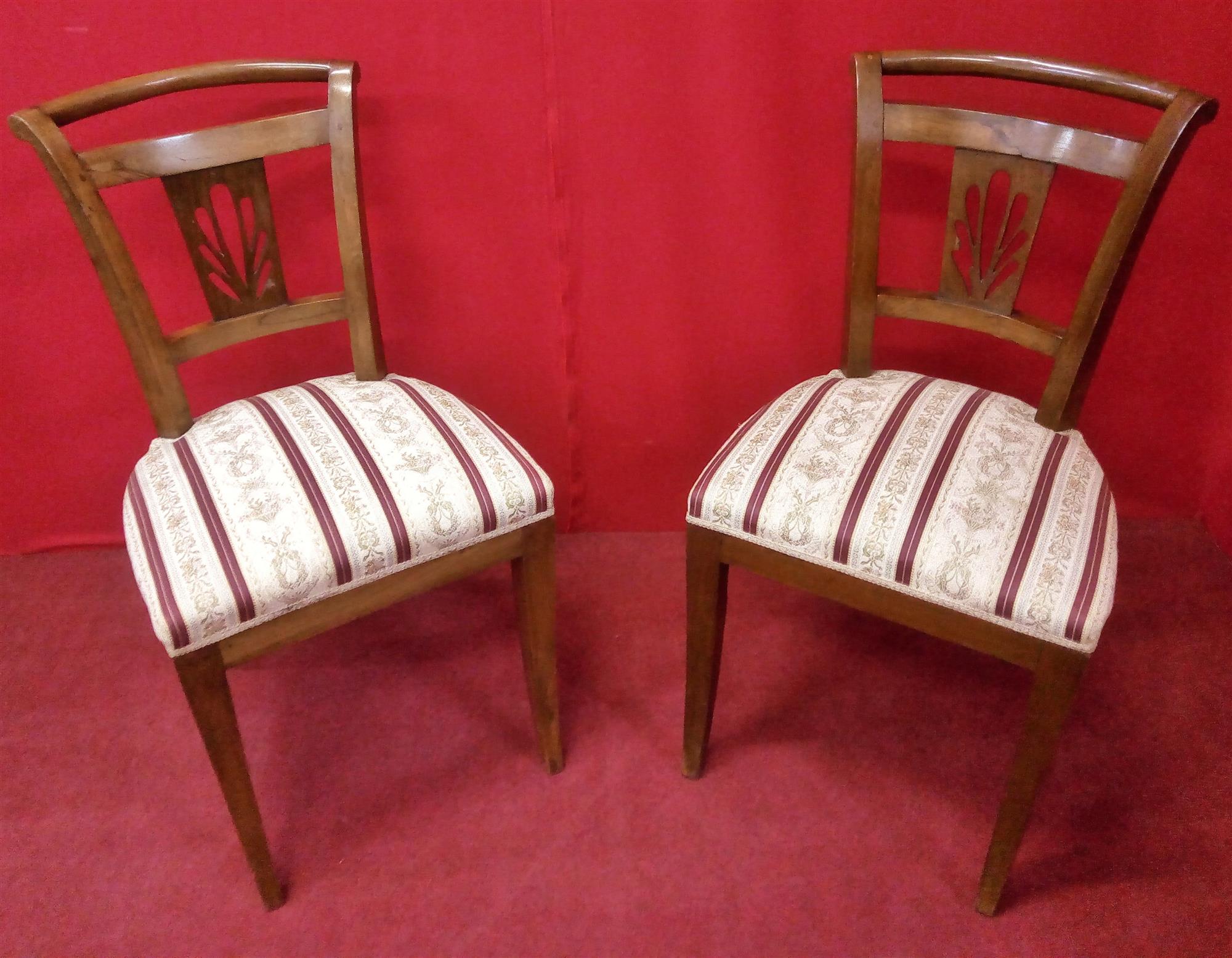 Pair of Carlo X chairs in walnut