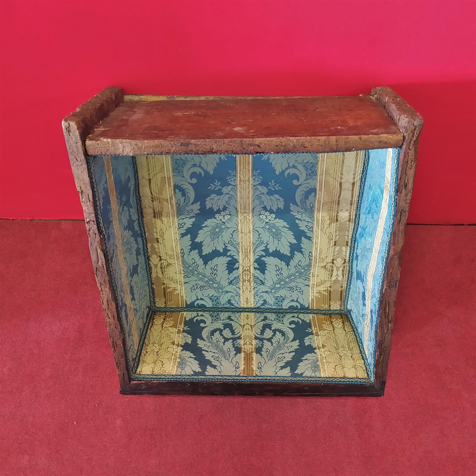 Bolognese kneeler of the seventeenth century