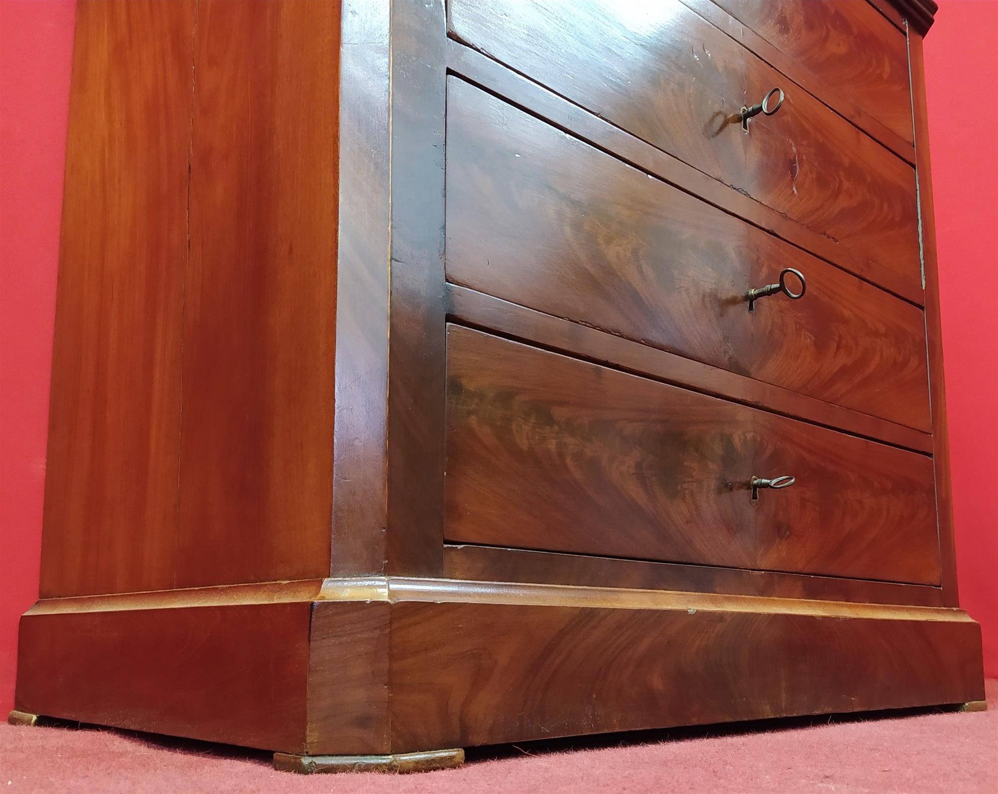  Mahogany small cabinet with drawers