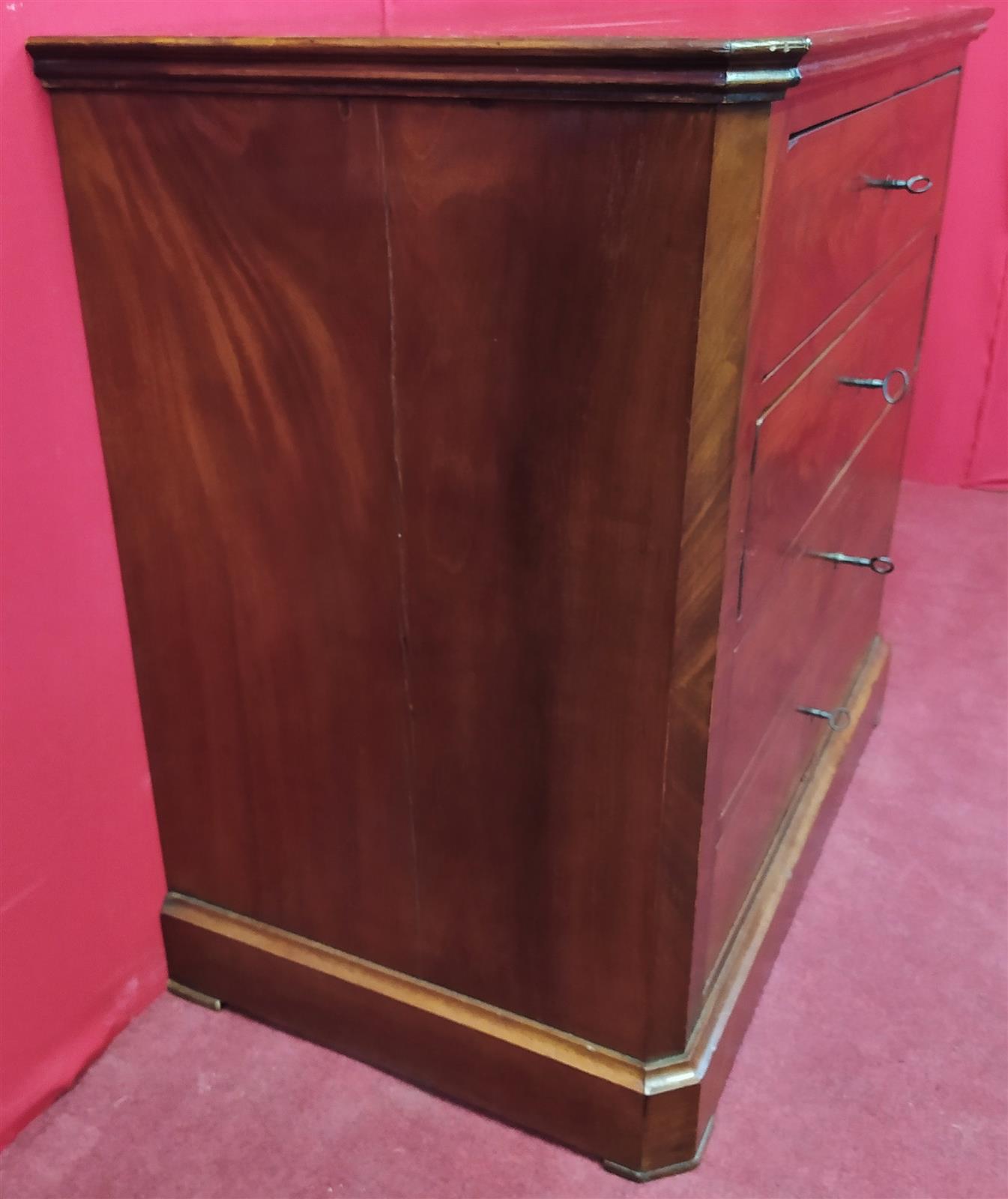  Mahogany small cabinet with drawers