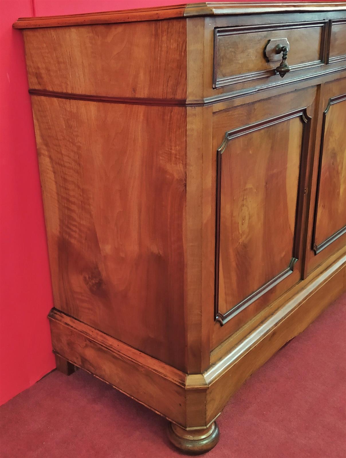 Credenza tre porte tre cassetti, in Mogano chiaro