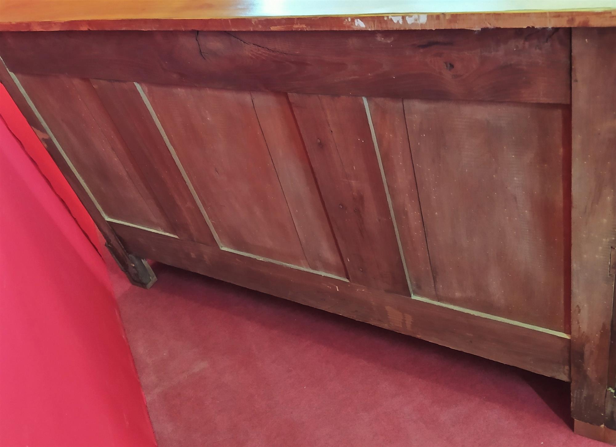 Credenza tre porte tre cassetti, in Mogano chiaro