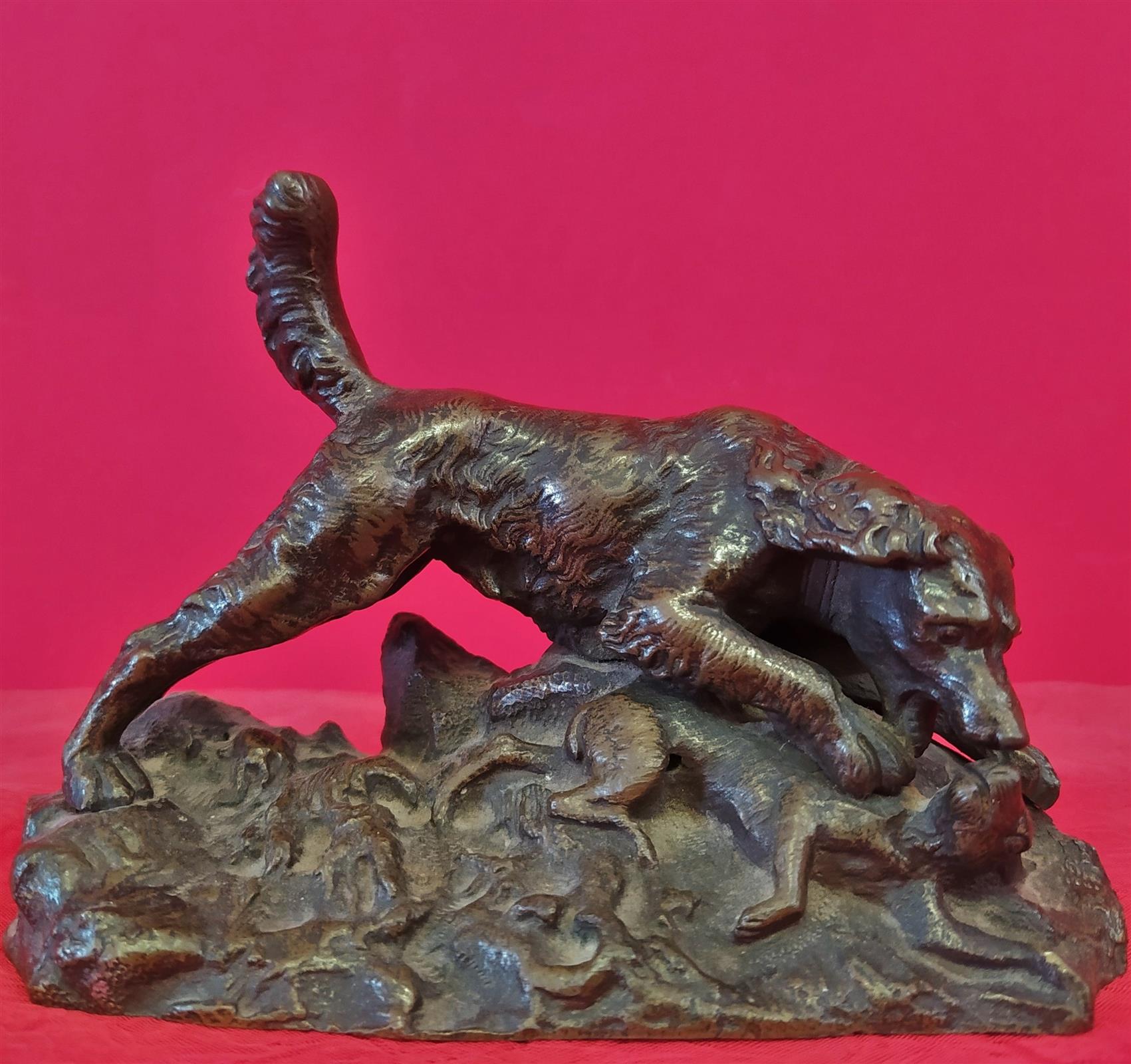 Statuetta in bronzo scena di caccia 