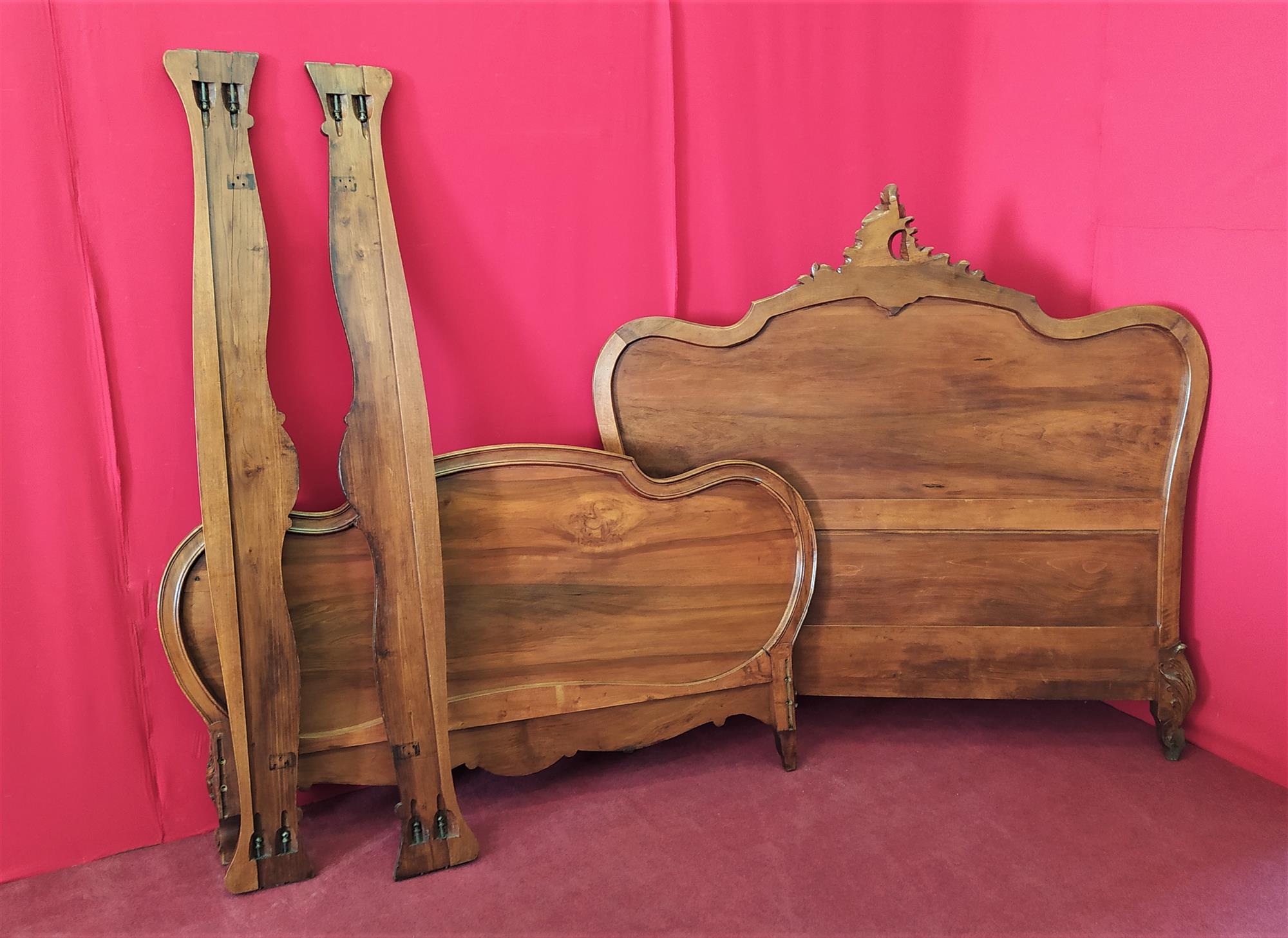 Liberty carved bed