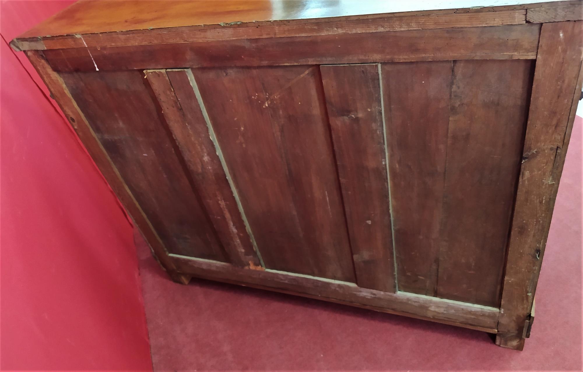 Credenza veneta due porte e due cassetti