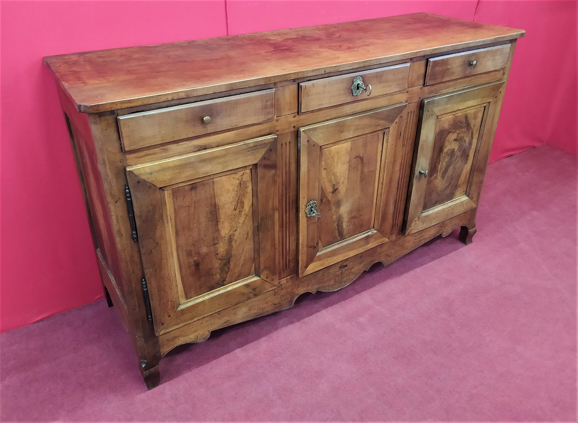 Credenza provenzale tre porte