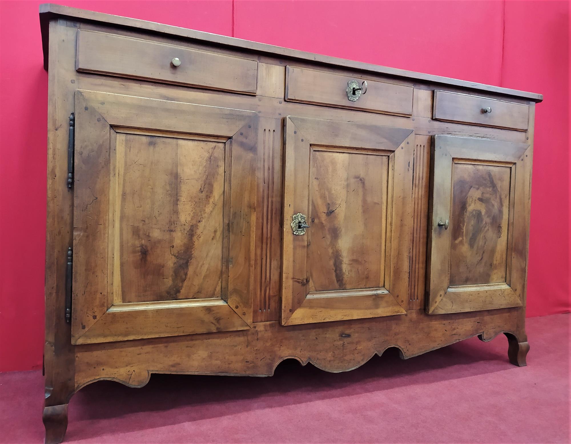 Provençal sideboard three doors