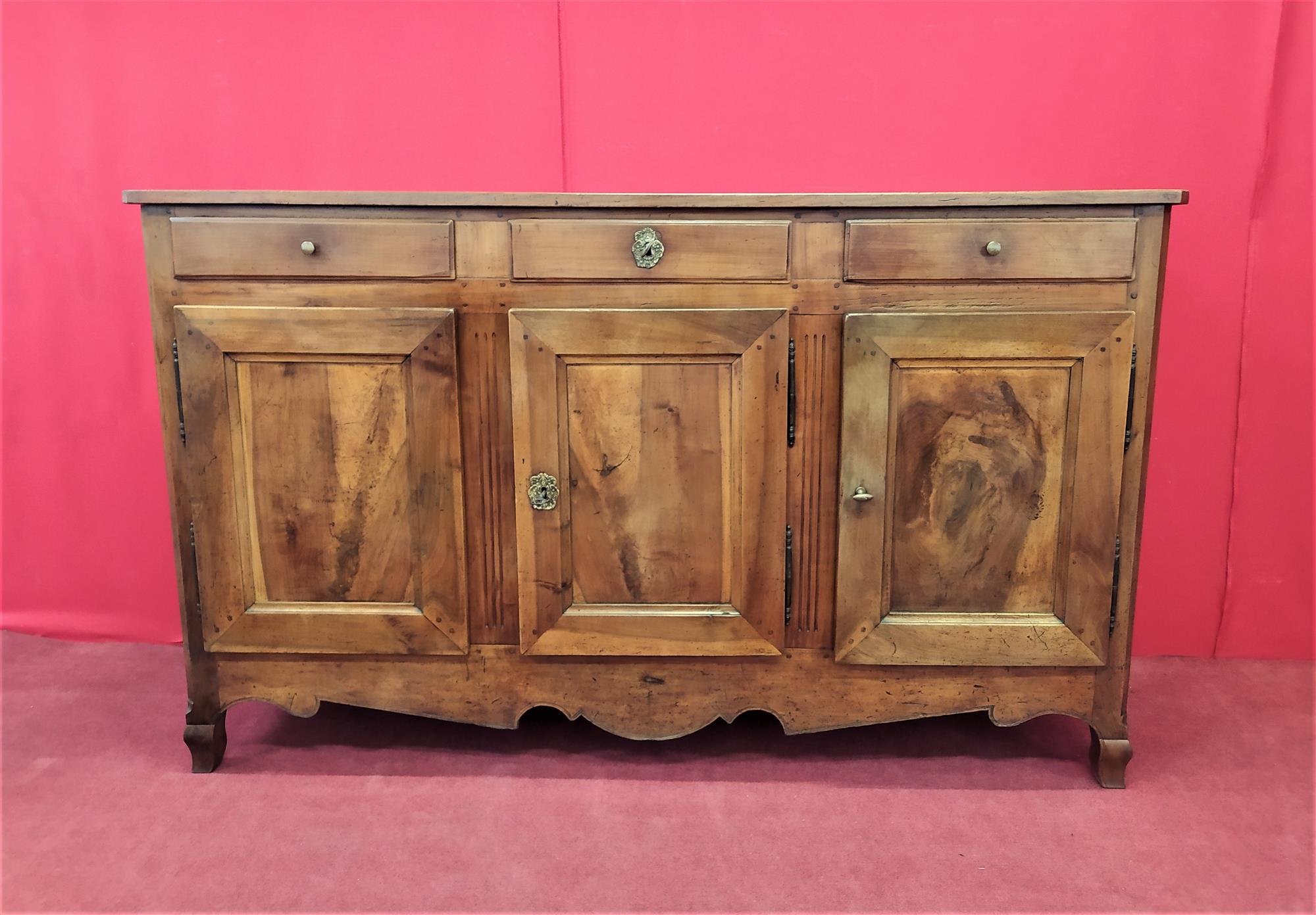 Provençal sideboard three doors