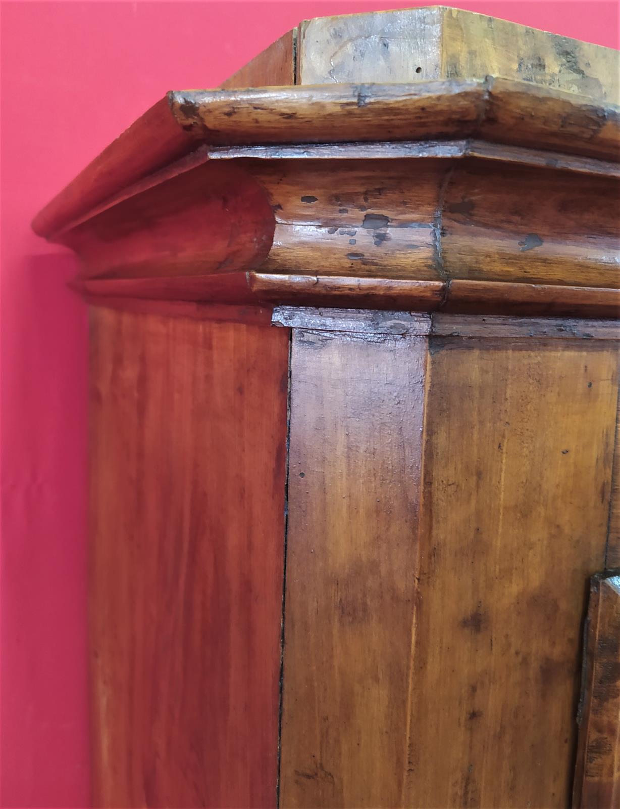 Two-door wardrobe in white poplar