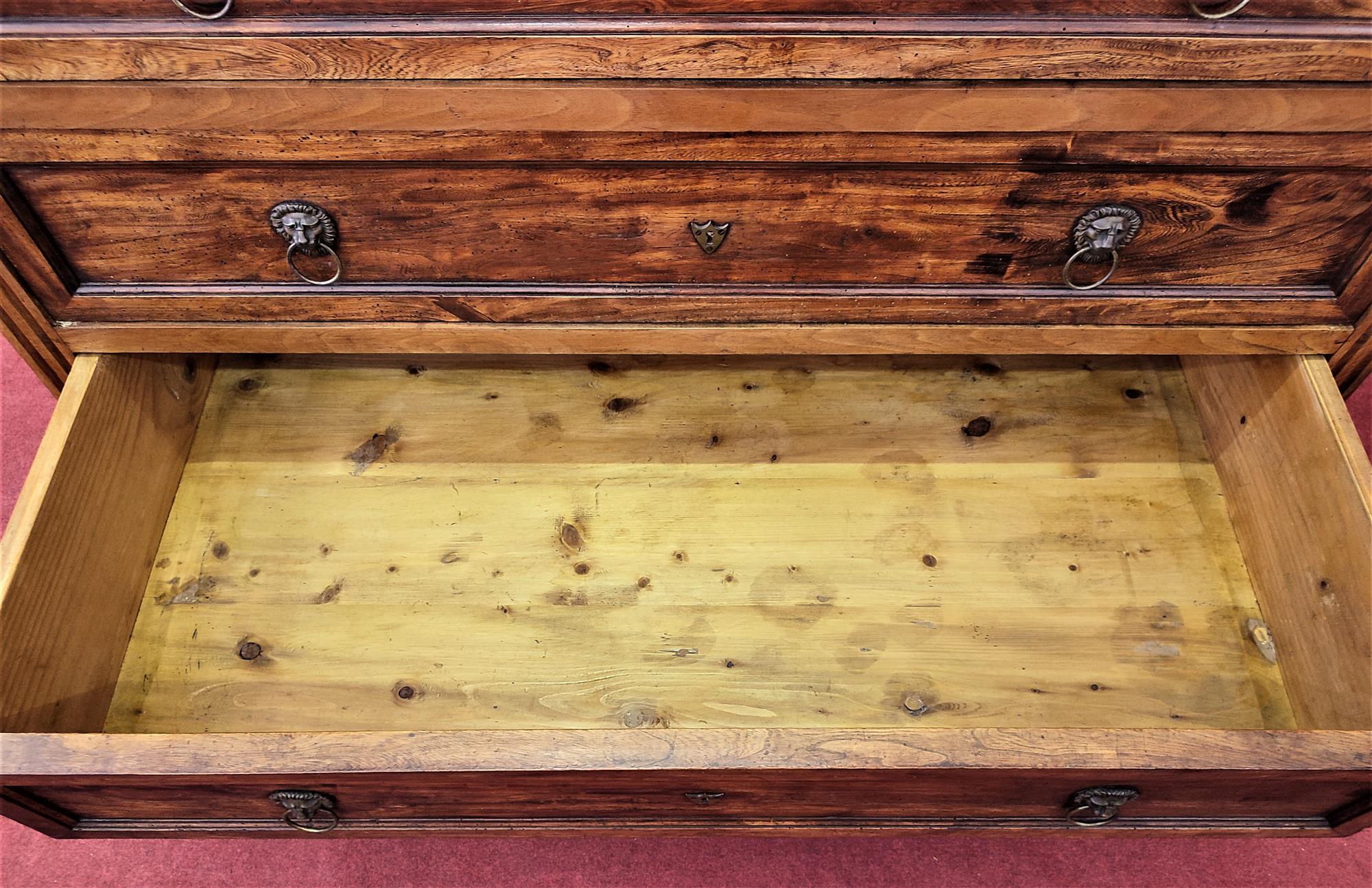 Louis XVI chest of drawers with turned leg