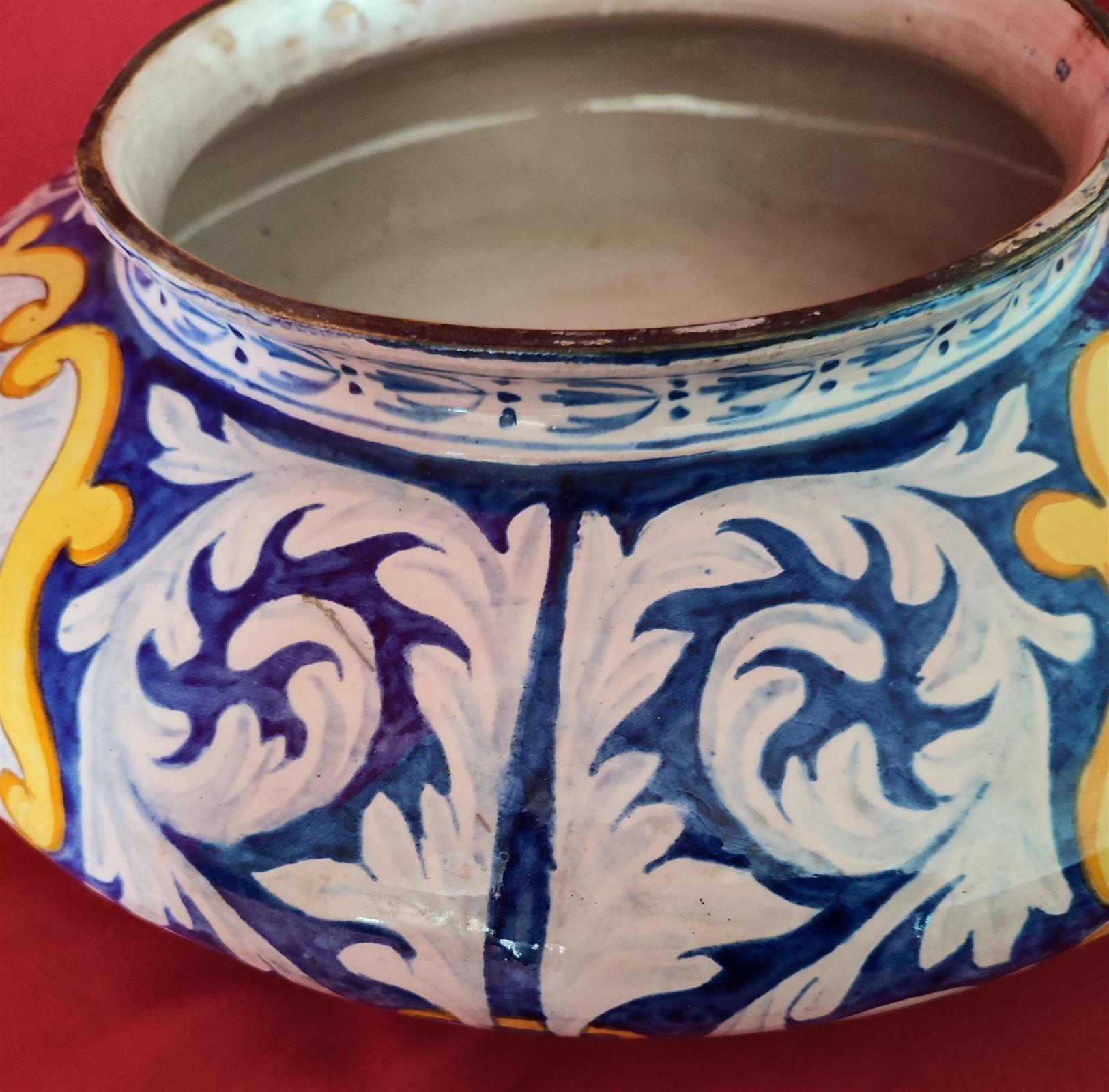 Hand-painted majolica cachepot