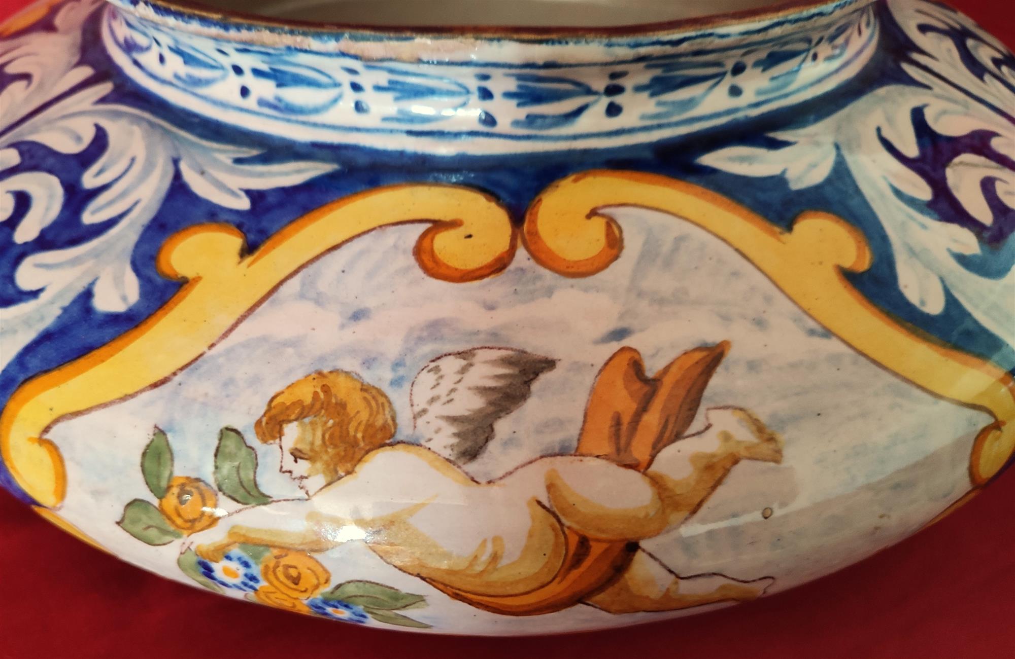 Hand-painted majolica cachepot