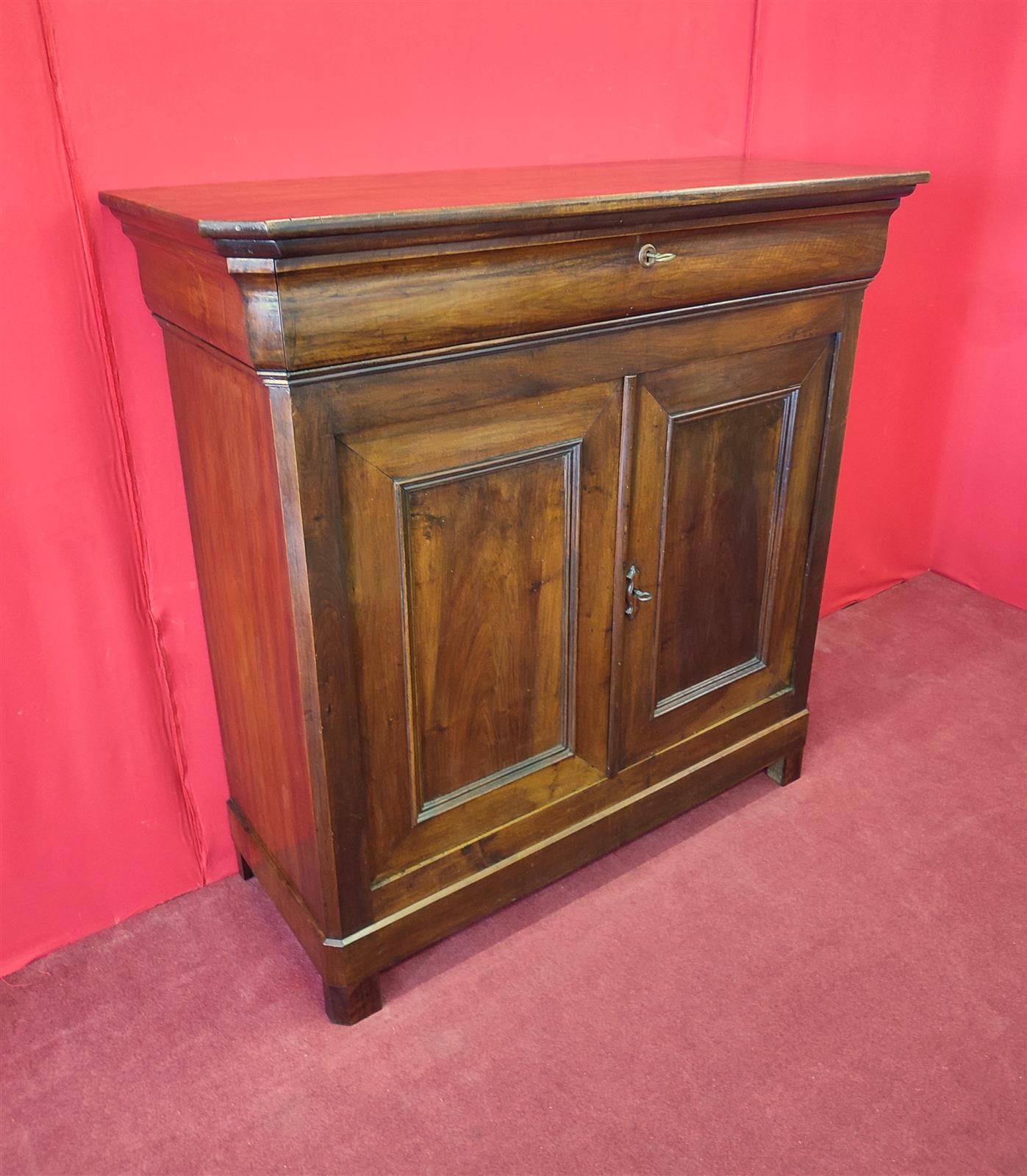 Credenza due porte alta