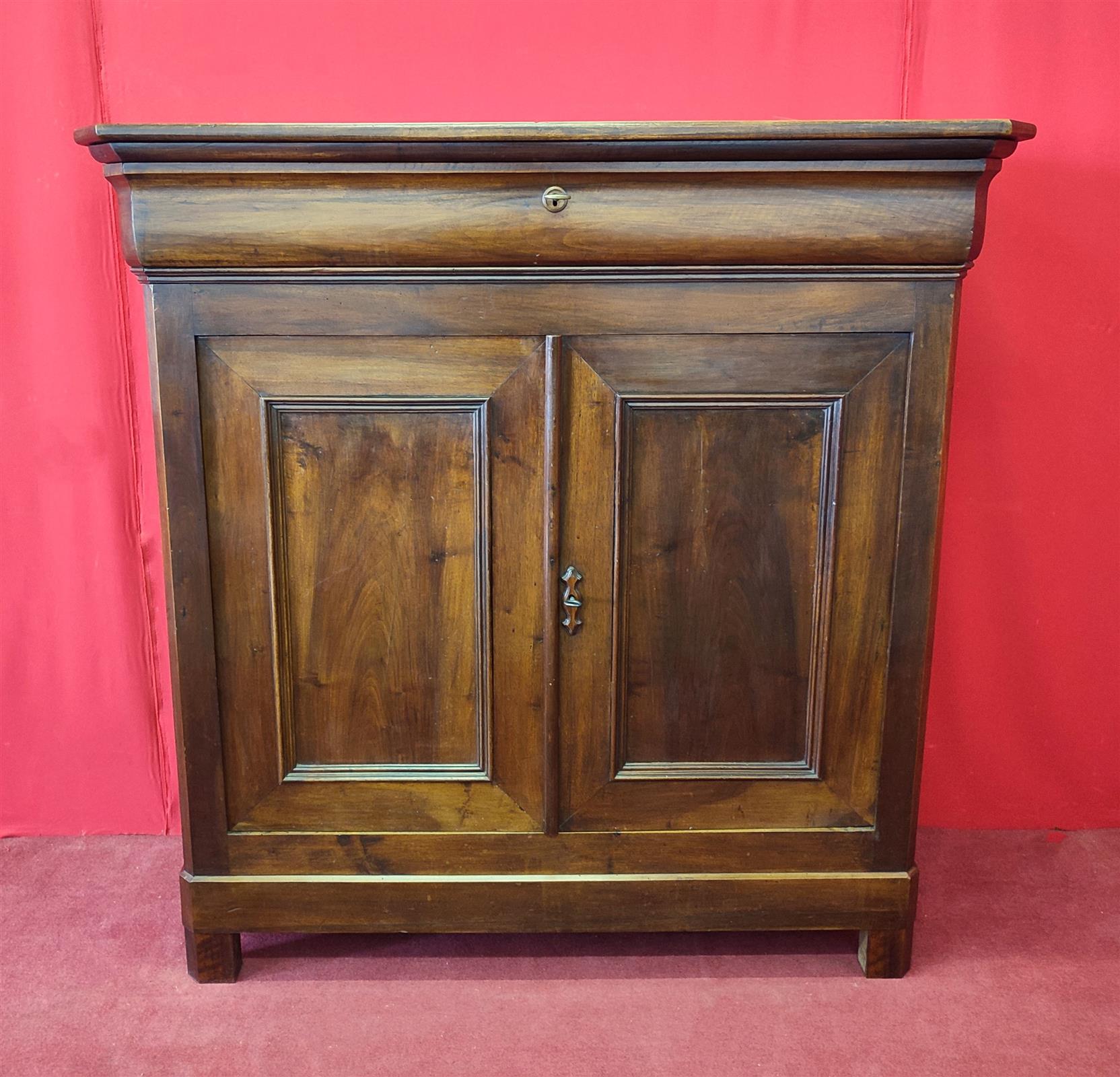 Credenza due porte alta