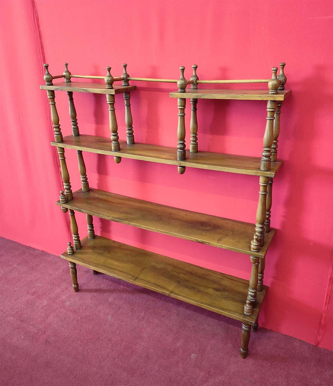 Etagere in noce italiana