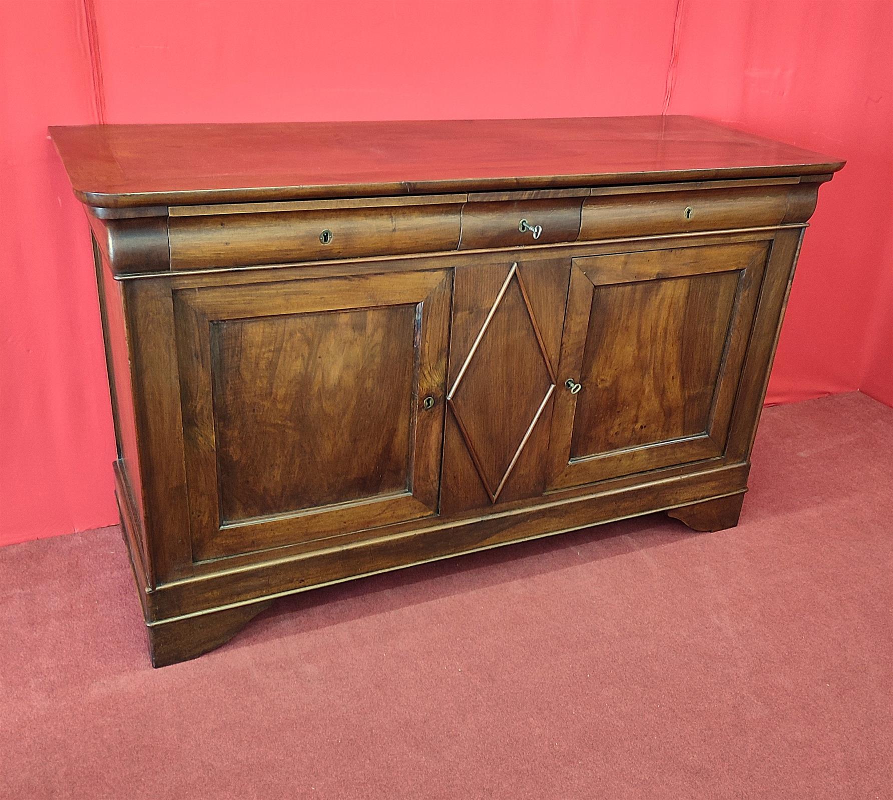 Credenza due porte con rombo