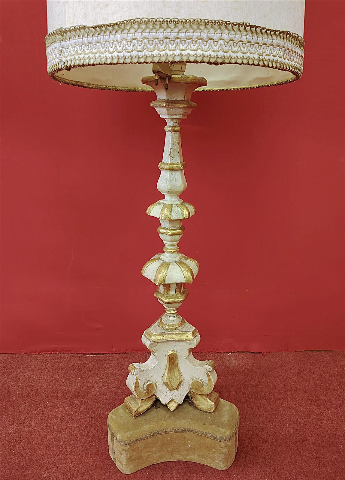 Coppia candelabri laccati