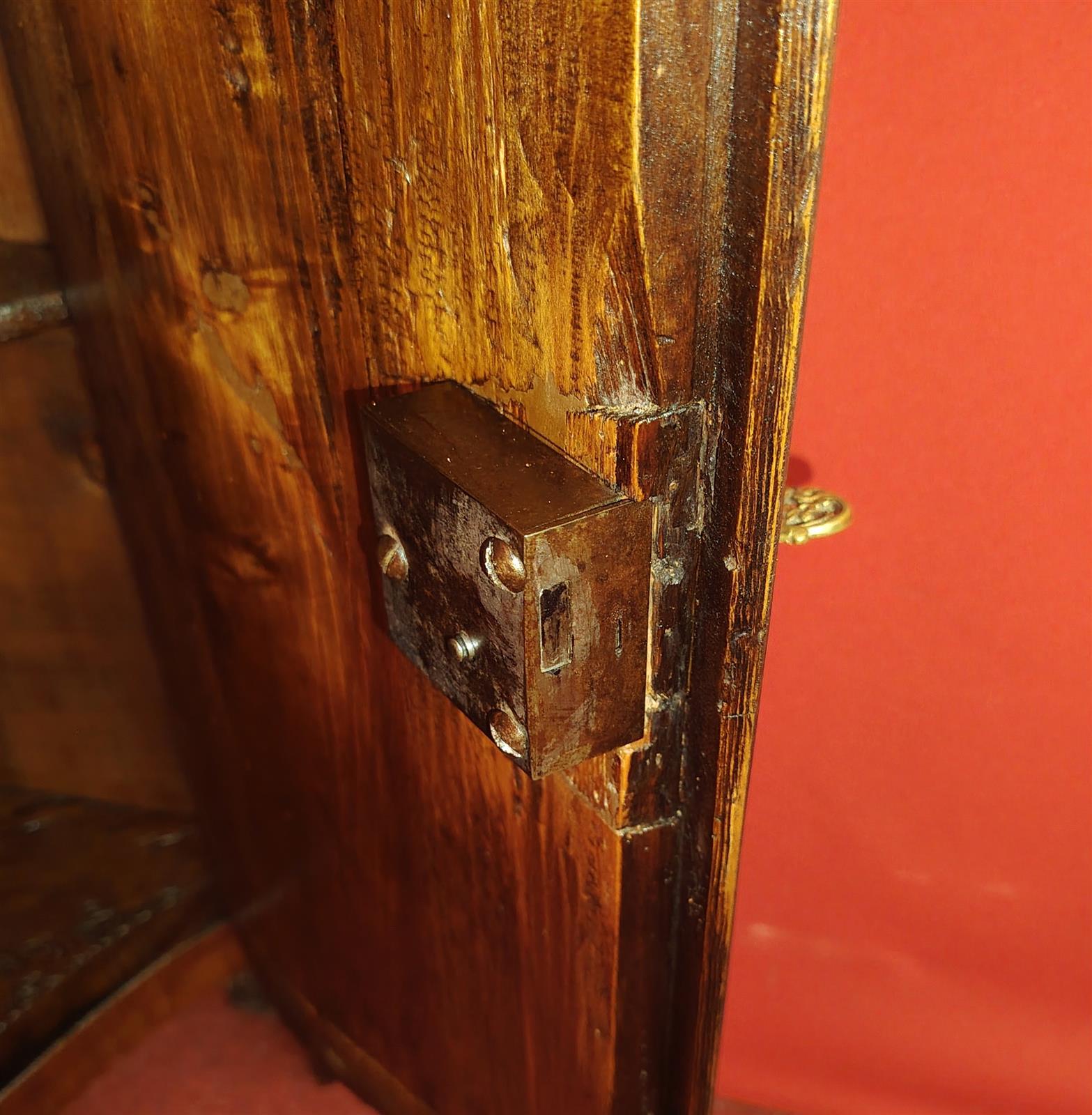 Angolare intarsiato piano in marmo