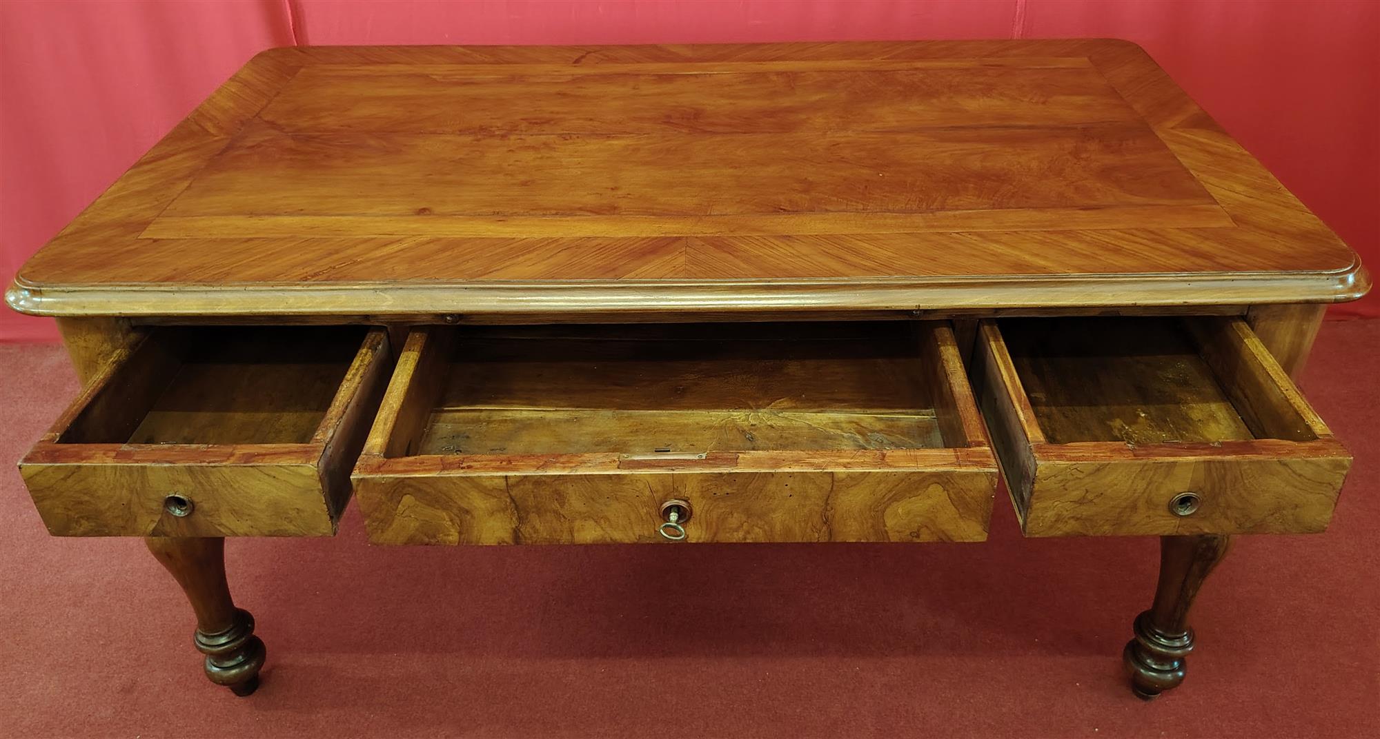 Venetian writing table