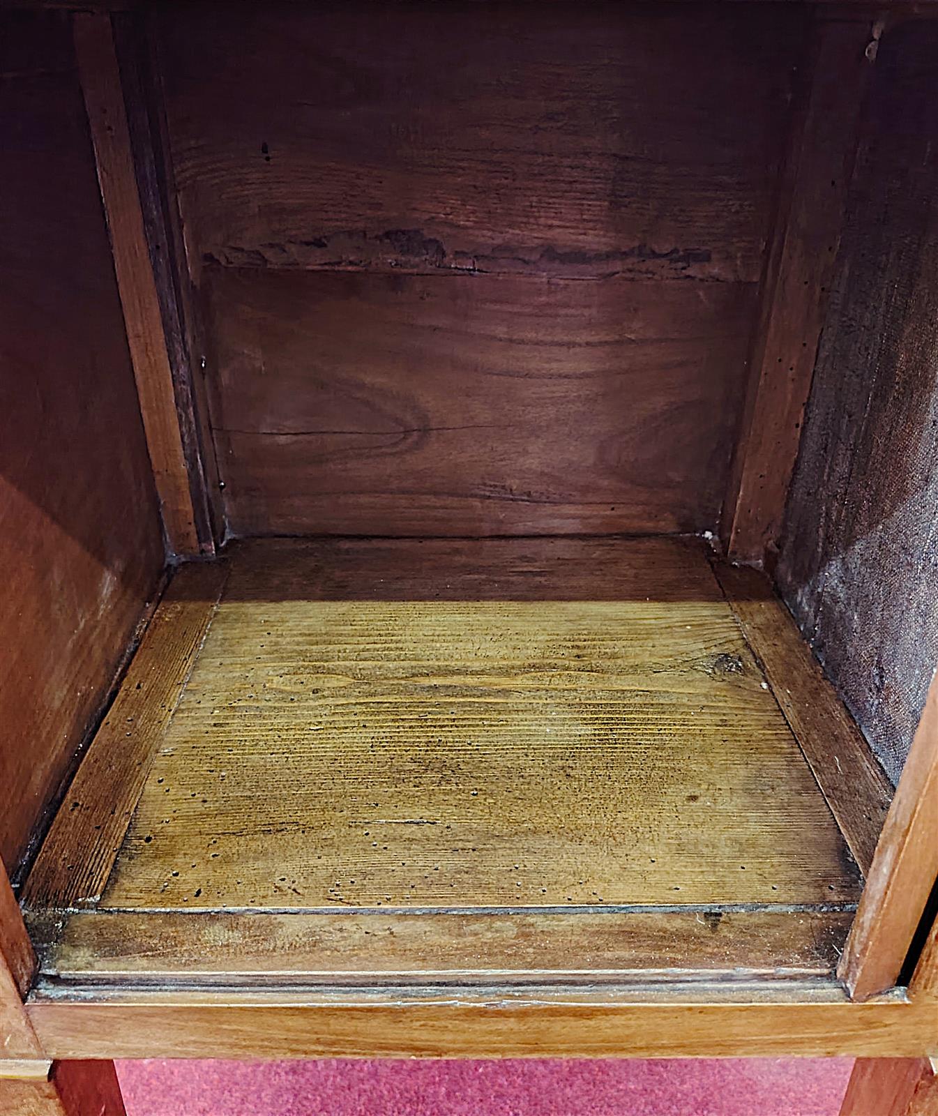 Comodino a serranda in ciliegio