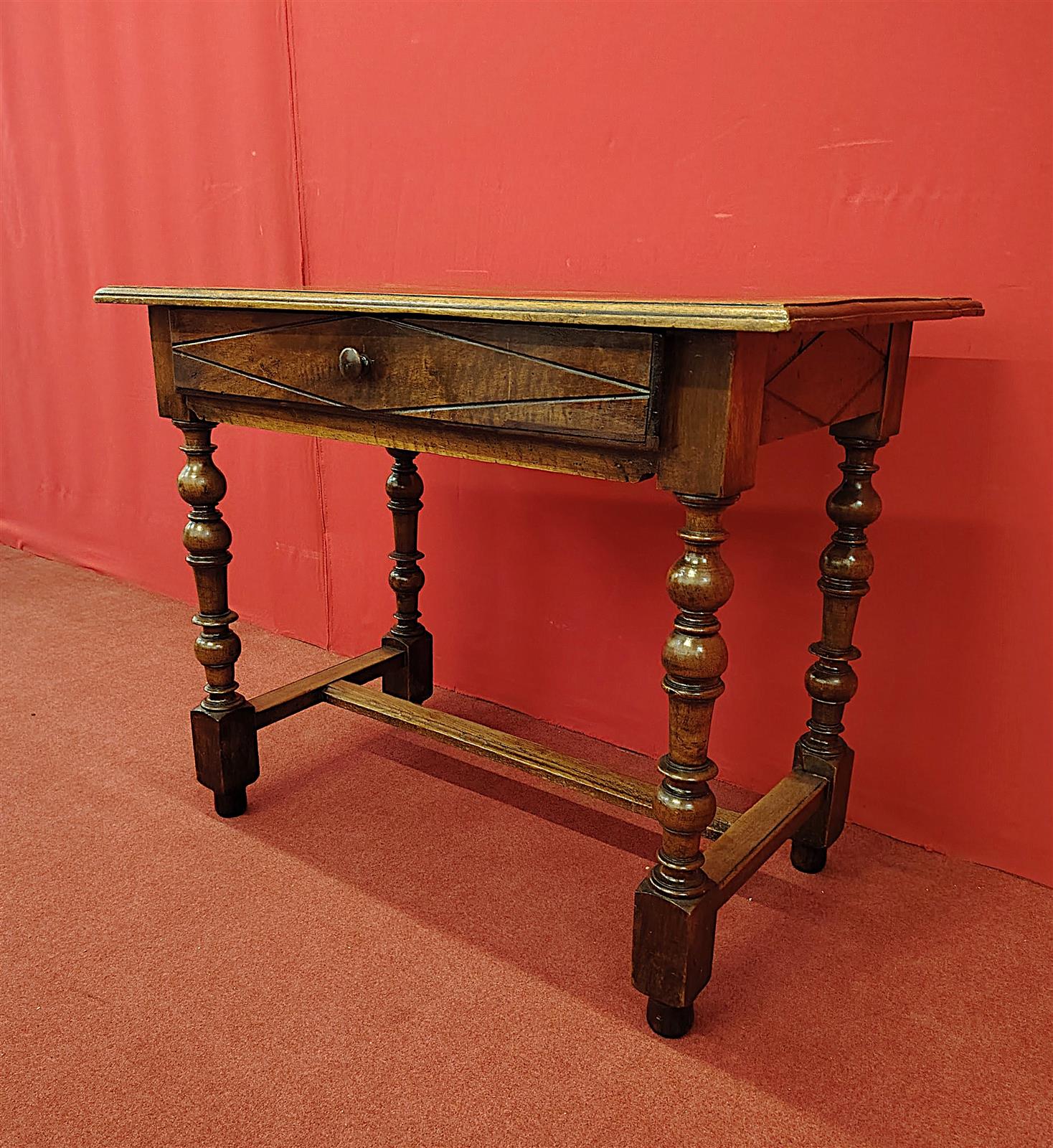 Piccolo tavolo scrittoio