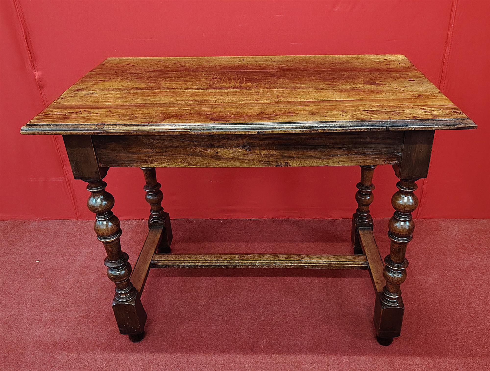 Piccolo tavolo scrittoio