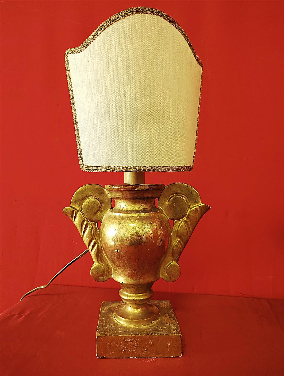 Coppia lampade dorate