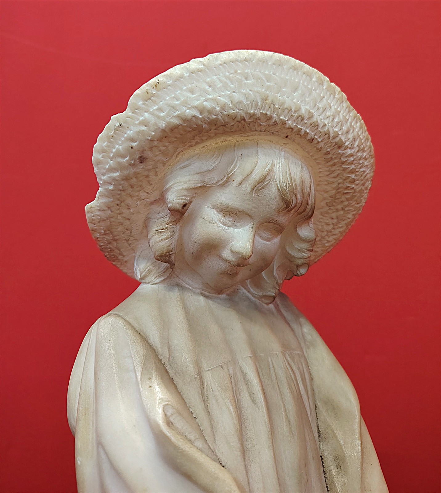 Scultura in marmo allegoria autunnale P. Filippini