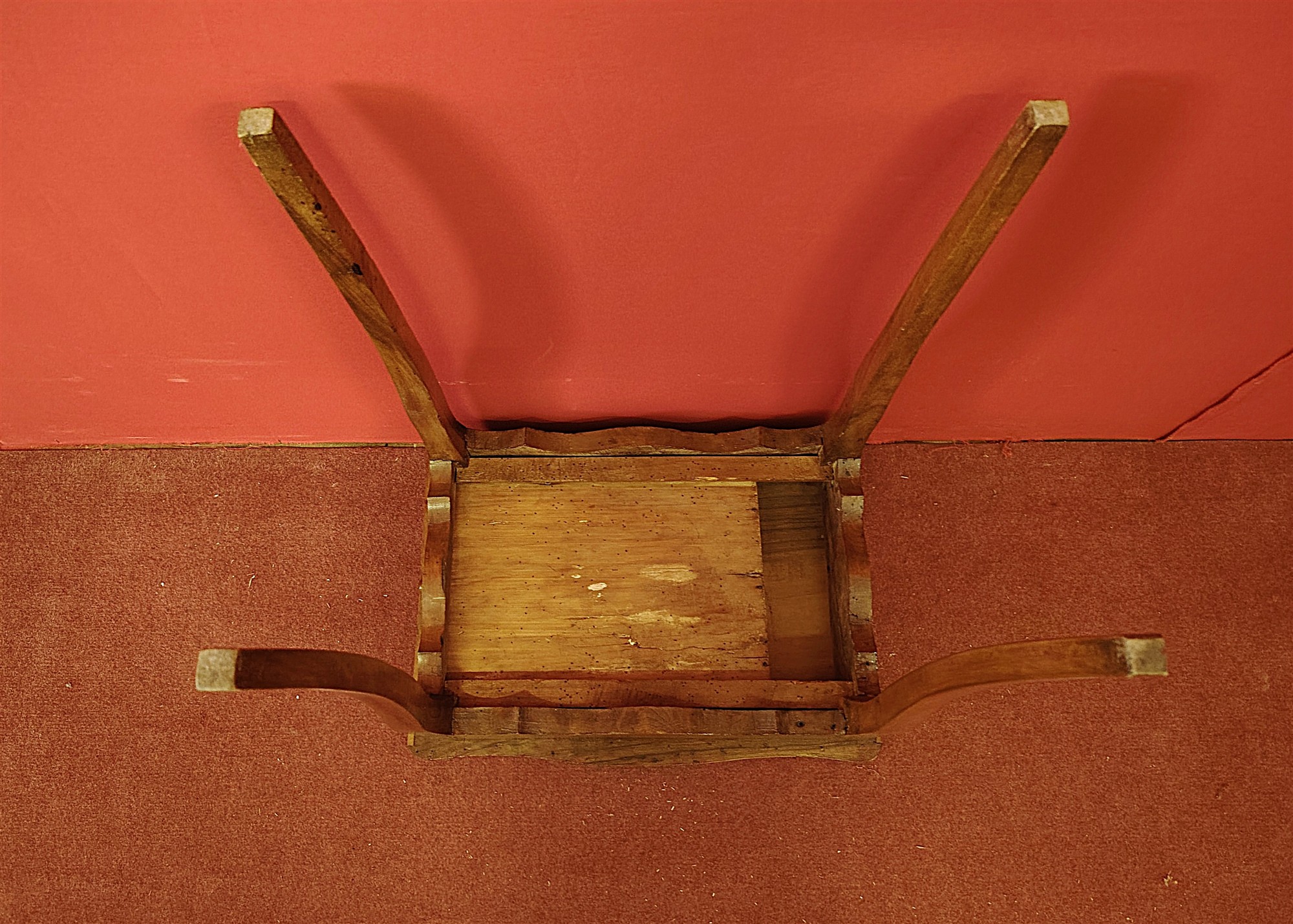 Tavolino Scrittoio in Legno di Noce con Cassetto – Stile Luigi XV, XVIII Secolo