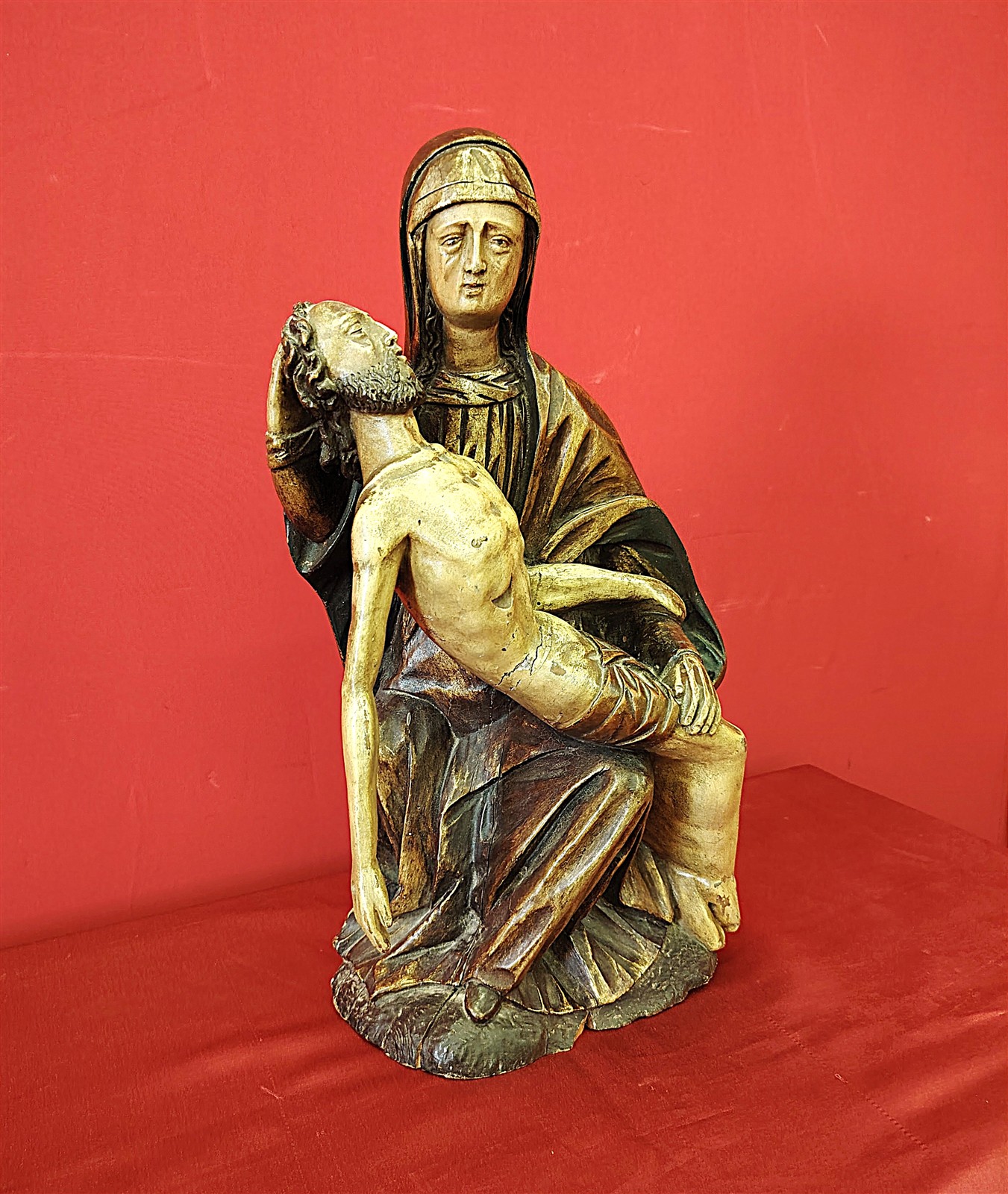 Pietà (Vesperbild) in legno policromo e dorato – Fine XV / Inizio XVI sec.