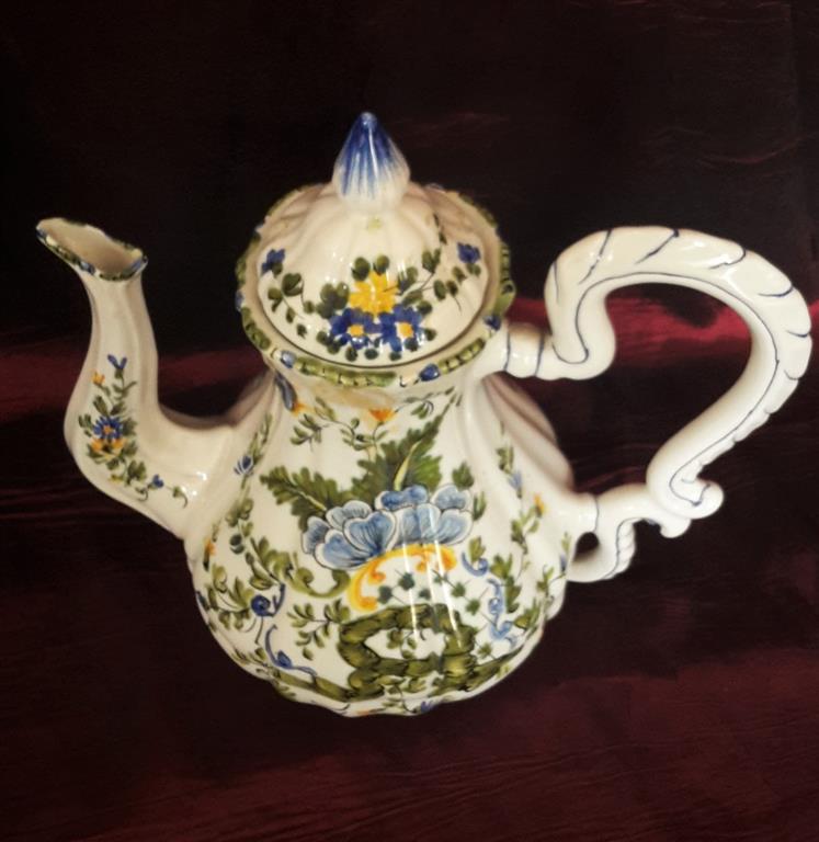 Coffee pot in Italian ceramics, hand-painted